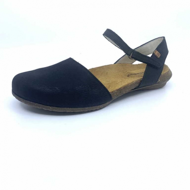 El Naturalista N412 Pleasant Black N412 Pleasant Black