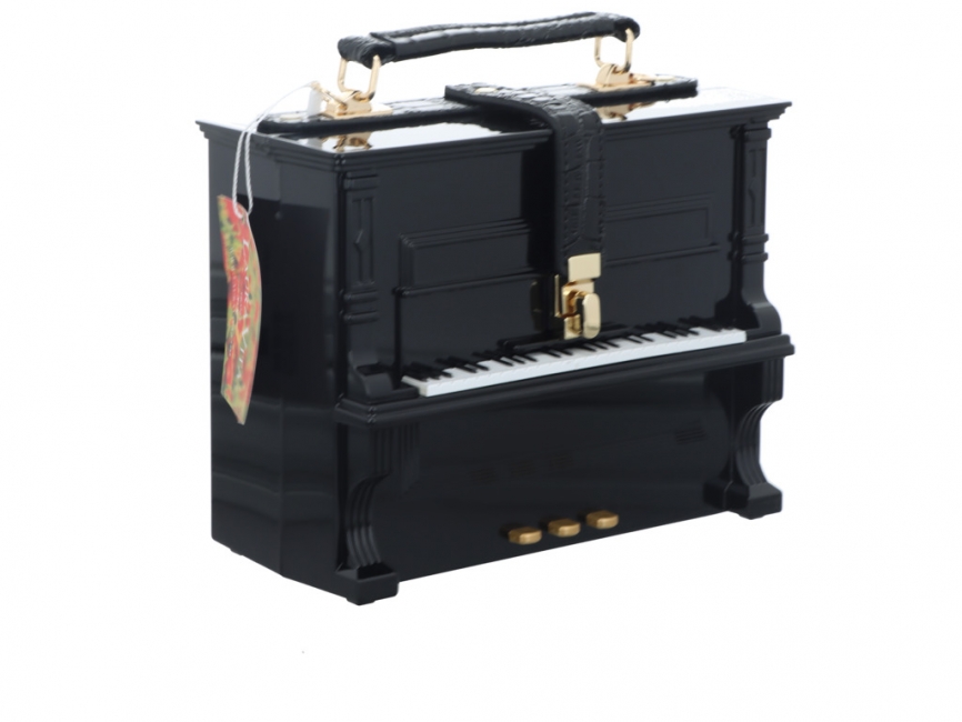 Laura Vita Piano noir Piano noir