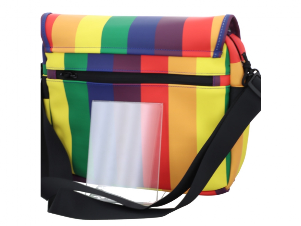 Like it a lot Mart-Bronx 8L Flapover Rainbow 43.117688