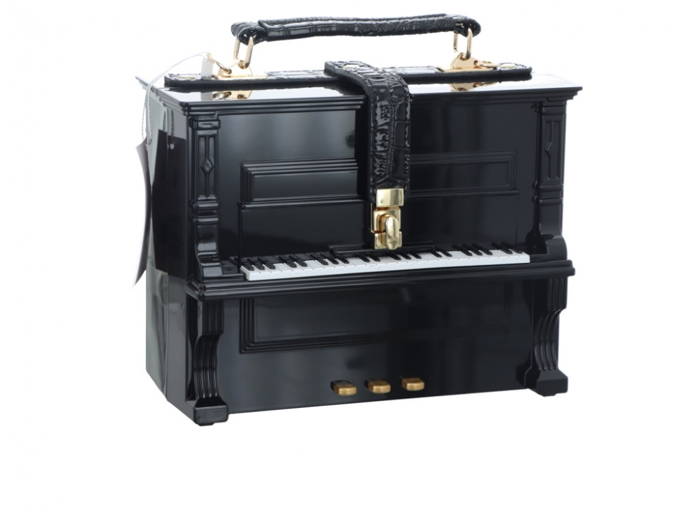 Laura Vita Piano noir Piano noir