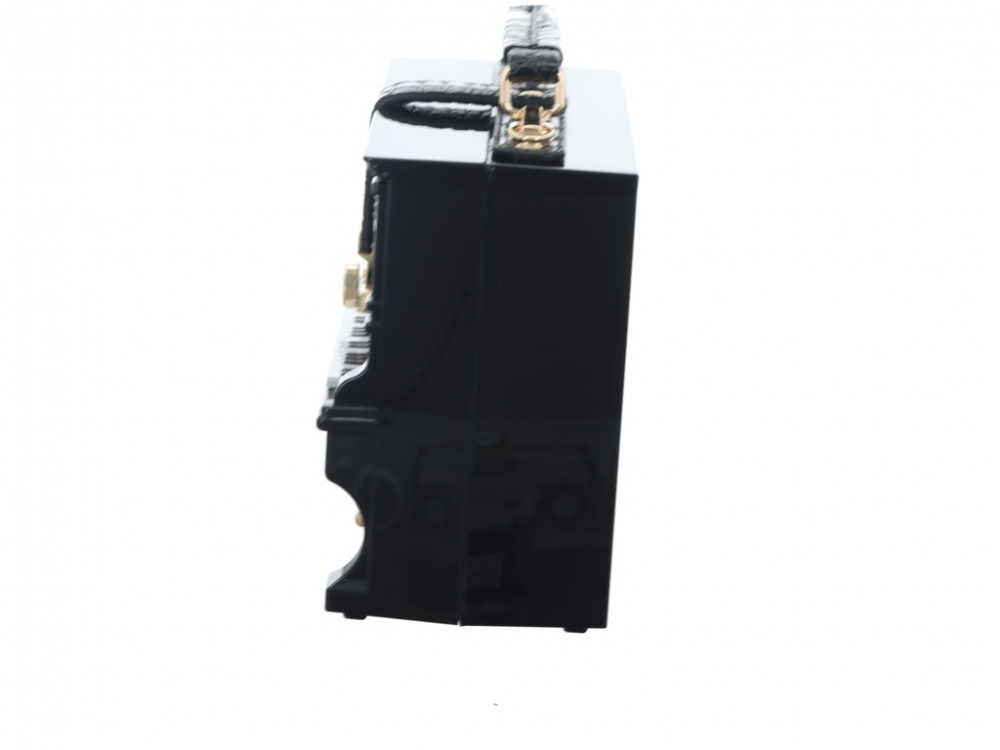 Laura Vita Piano noir Piano noir